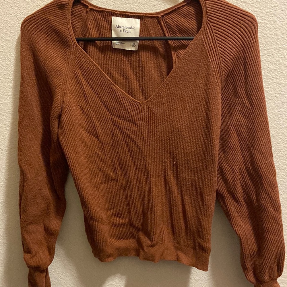 Abercrombie & Fitch sweater